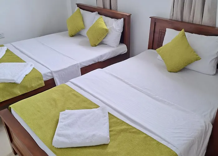 Anne\'S Airport Villa Hotel