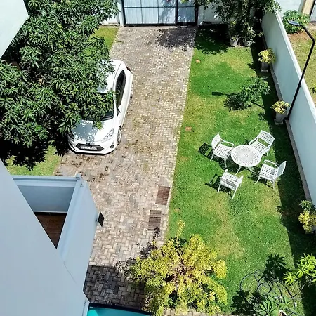 Anne'S Airport Villa Hotel Katunayake Exterior photo