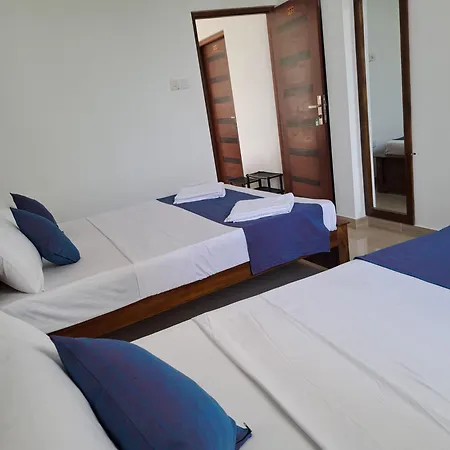 Anne'S Airport Villa Hotel Katunayake Exterior photo